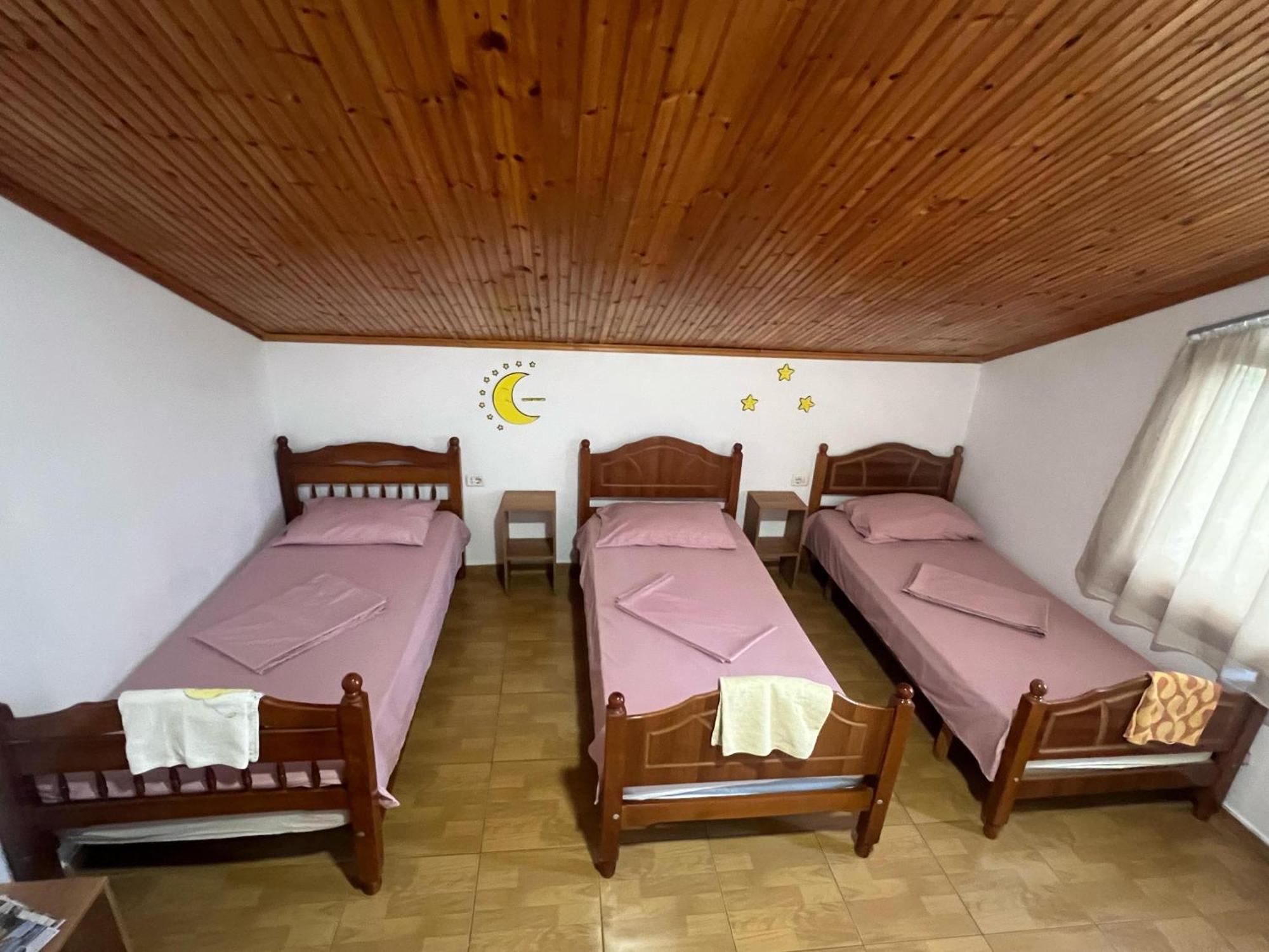 Happy Corner Guest House Shkoder Luaran gambar