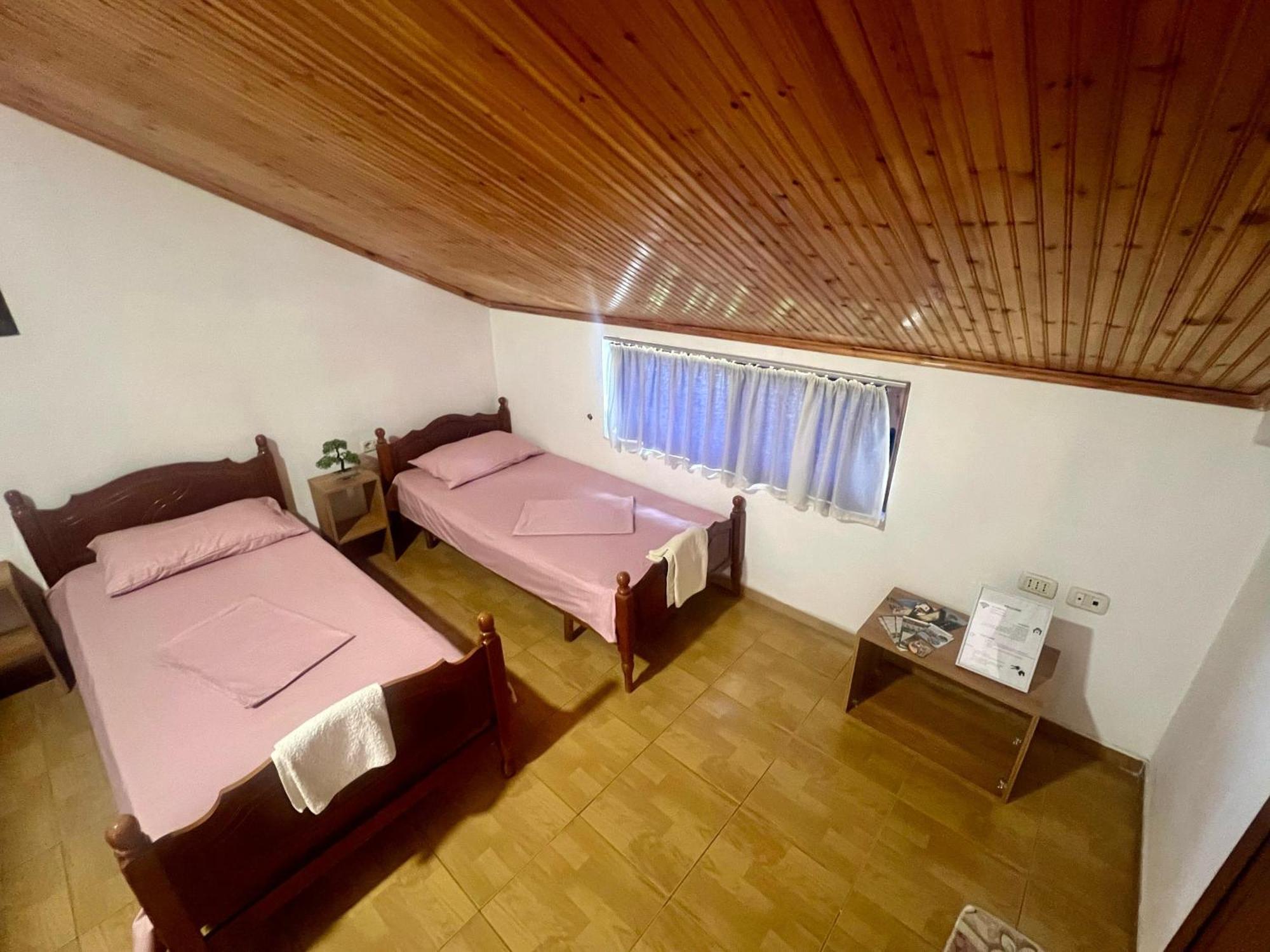 Happy Corner Guest House Shkoder Luaran gambar